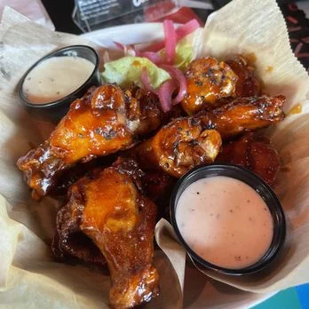 Grails Signature Seasoned Wings - 1/2 Dozen