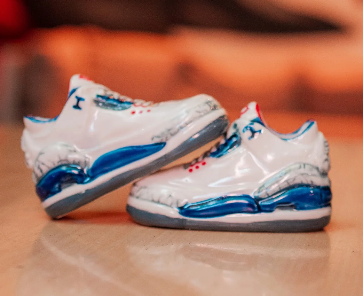 Grails "Sneaker" Shot